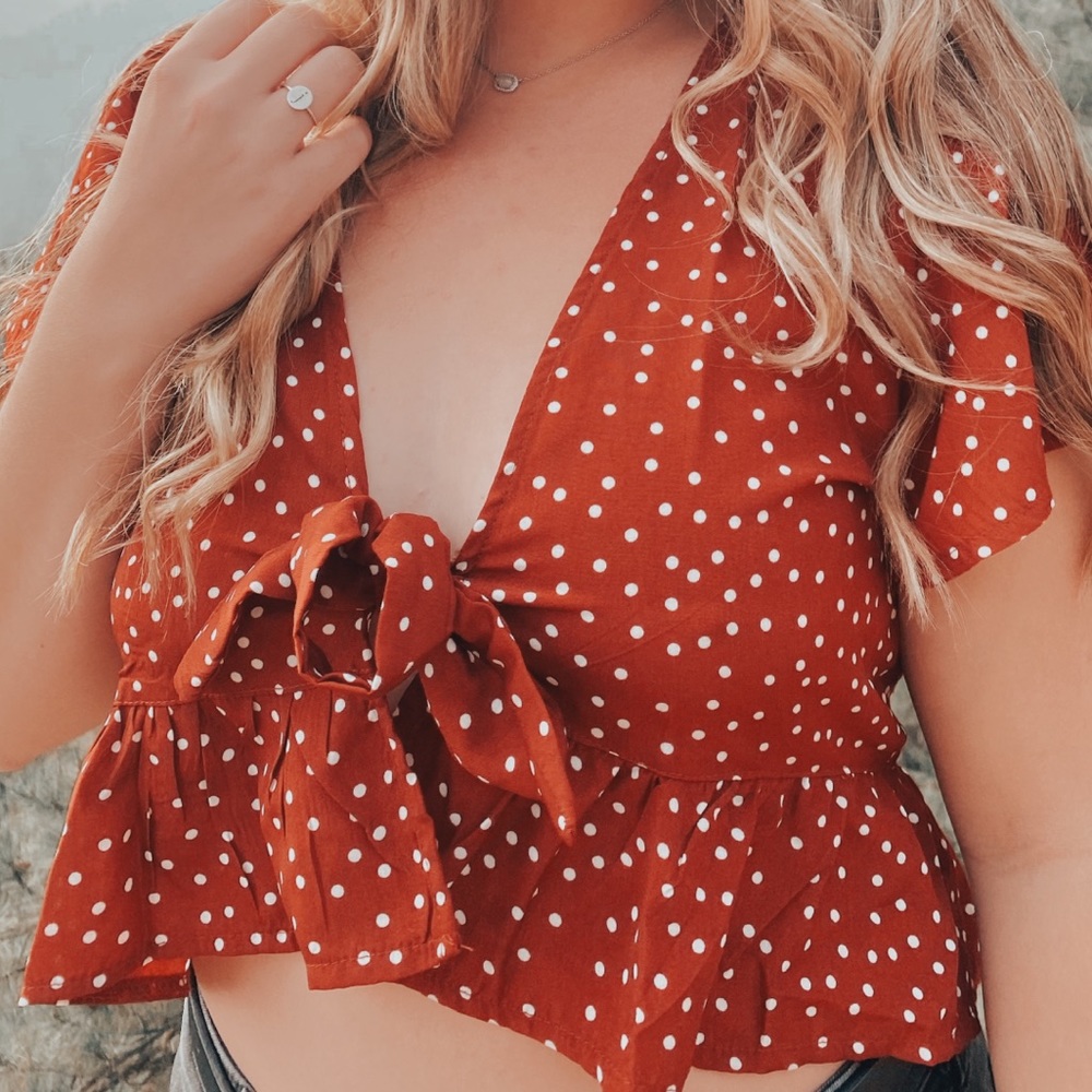 Cute Top!❤️🤩 - Picture 2 of 4